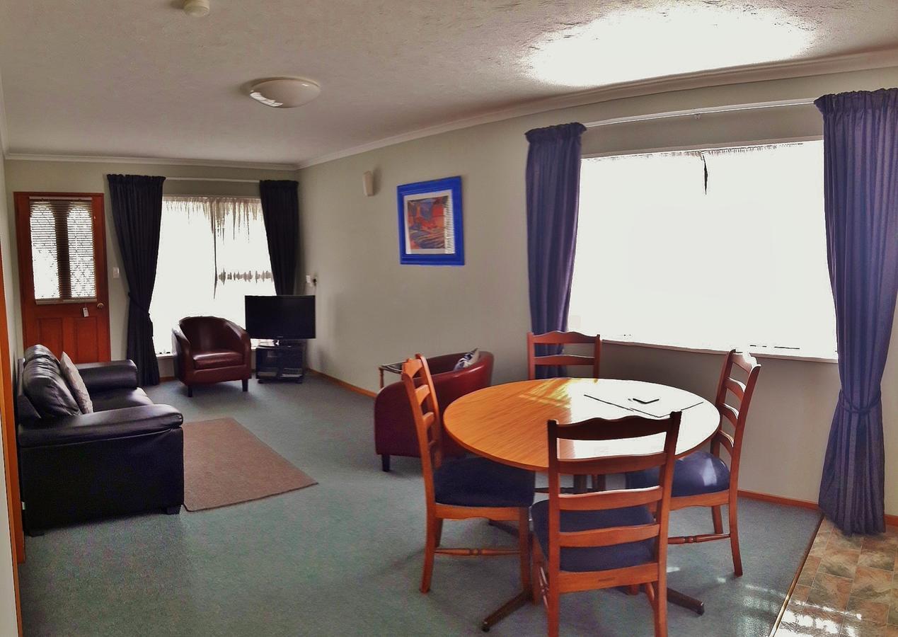 Academy Lodge Motel Ашбертон Экстерьер фото